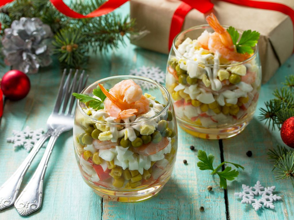 Недорогие салаты на Новый год: рецепты простых и вкусных блюд